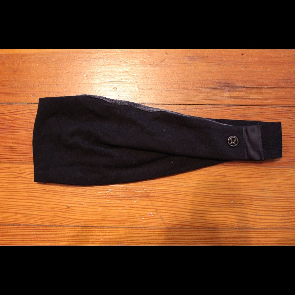 Lululemon Fringe Fighter Headband