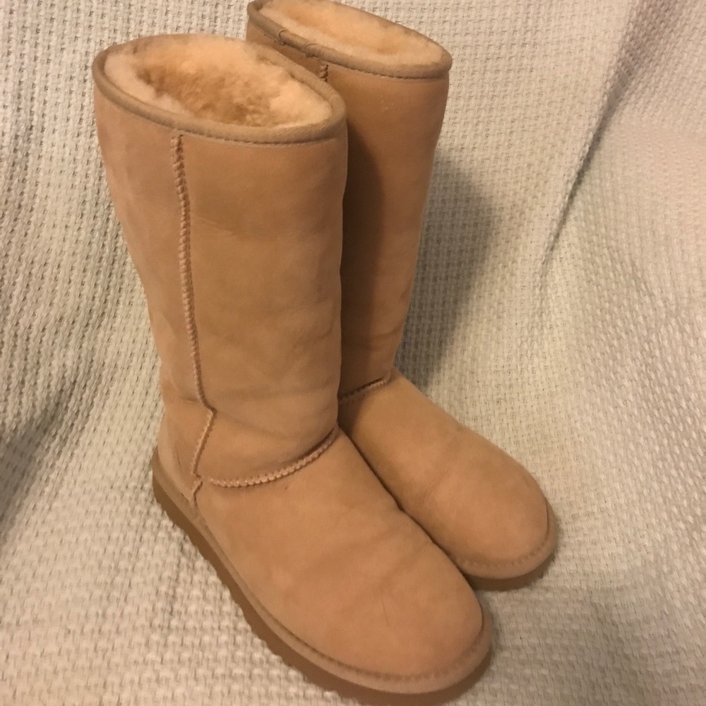 Size 7.5 light tan UGG tall boots