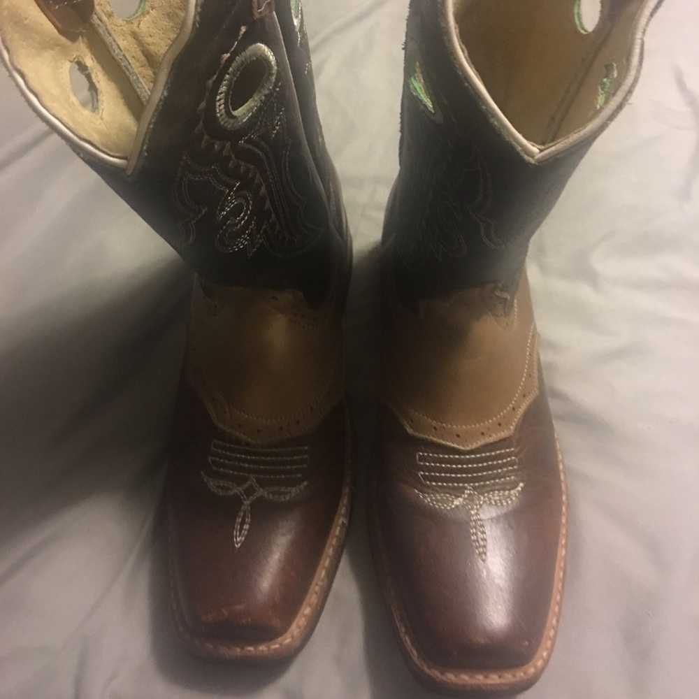 Woman’s square toe boots