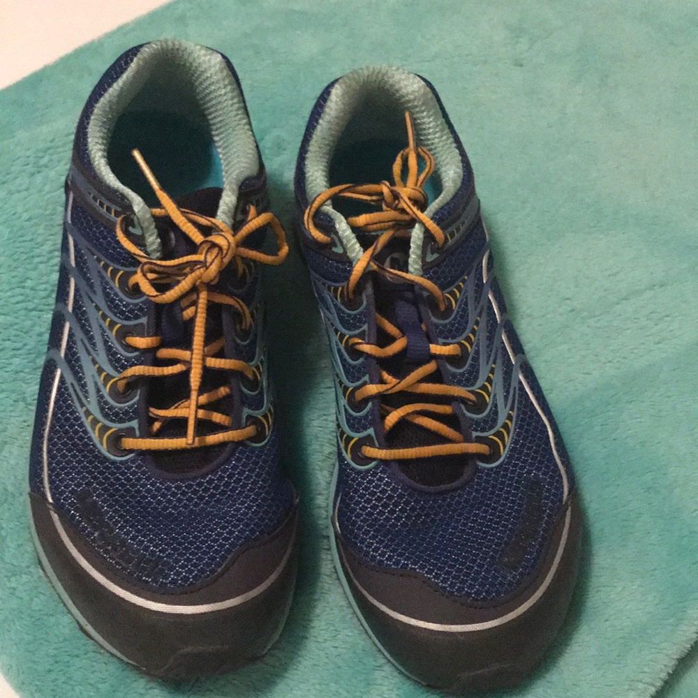 Merell Women’s Ultra Marine size 9.5