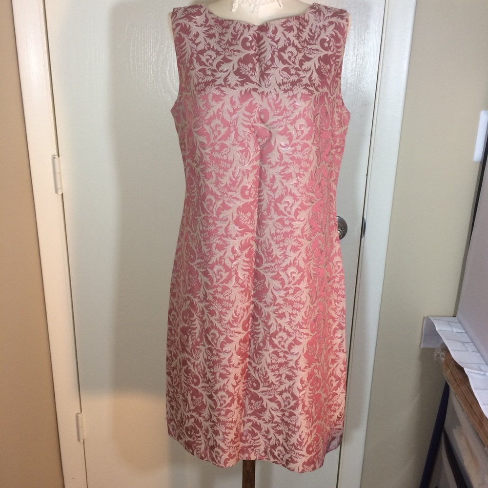 Tahari Elegant Dress Size 8 Pink Silver Brocade