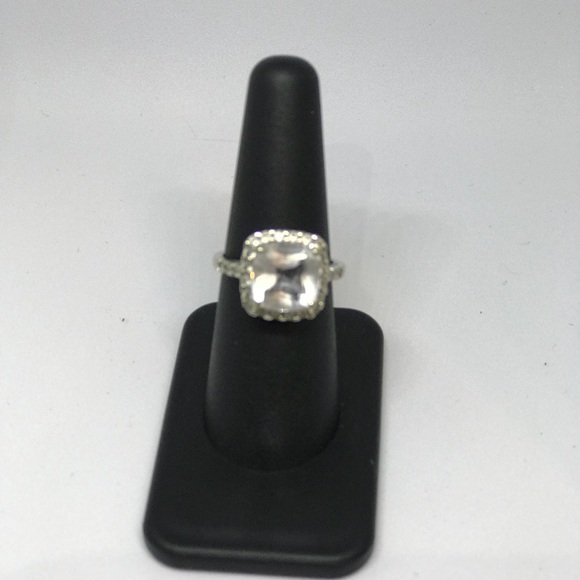 White Gold White Topaz Ring - Picture 2 of 4