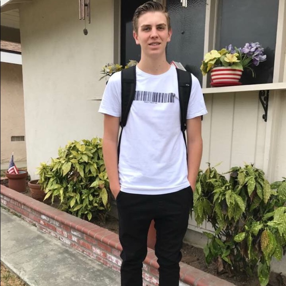 Meet your Posher, Adam