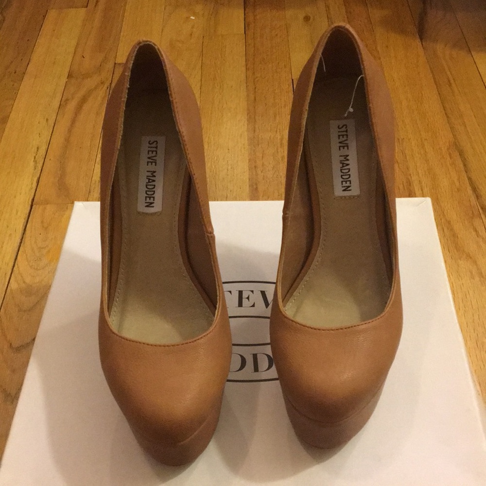 Steve Madden: Greedy Cognac