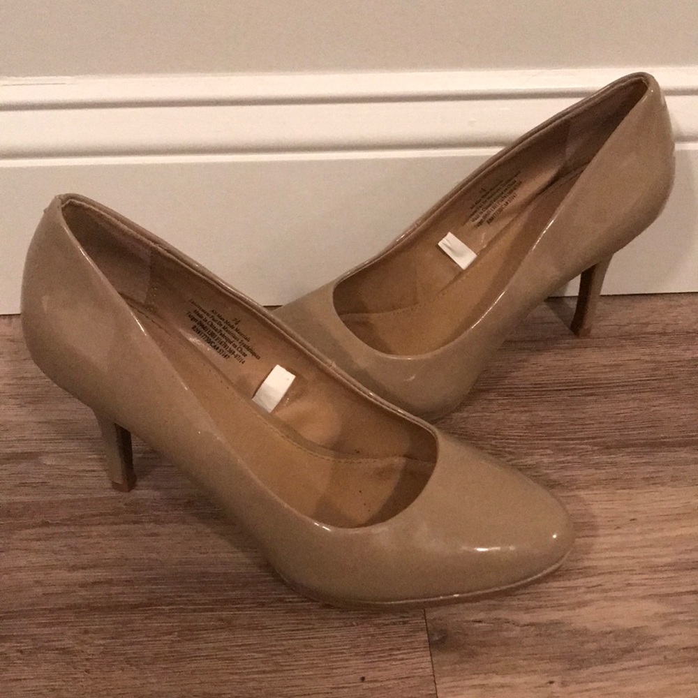 Merona Nude Pumps