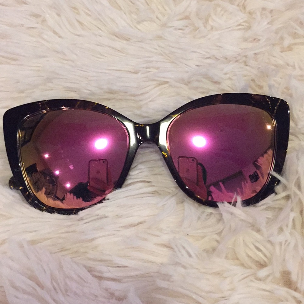 DIFF polarized Ruby Sunglasses