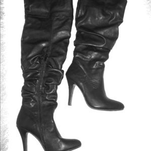 Black Leather Thigh-High Boots 🌹