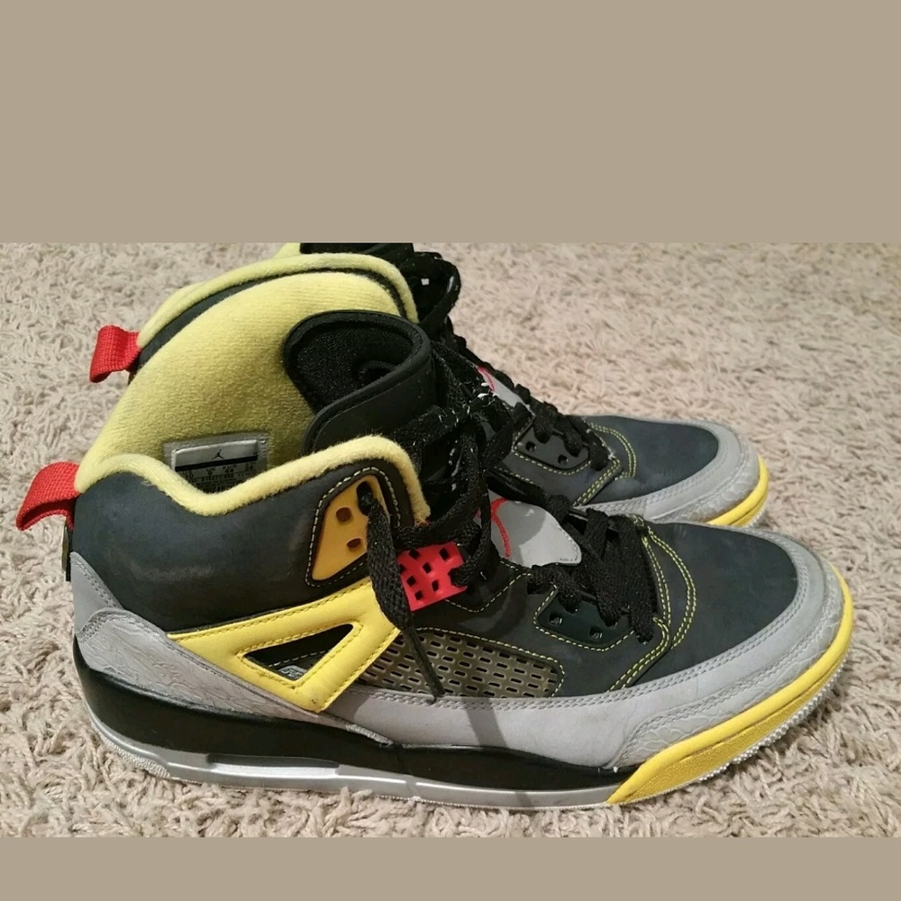 Air Jordan Spizike size 10 Men's Black Red Yellow