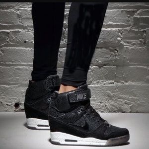 nike revolution sky hi wedge