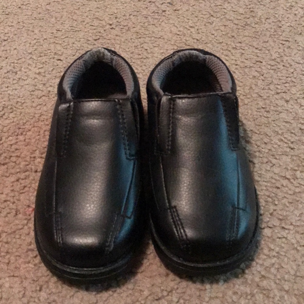 Boys youth black dress shoes