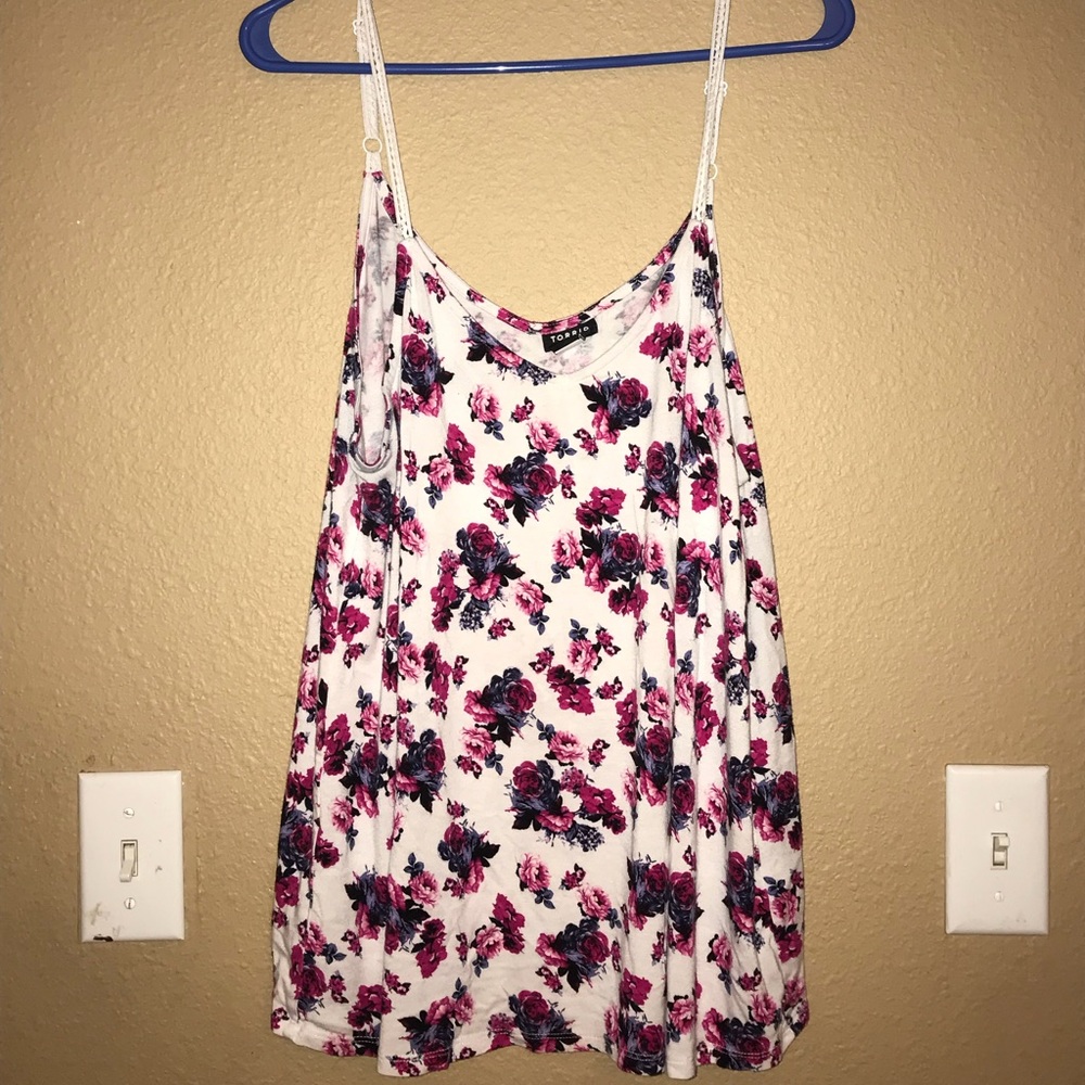 TORRID floral tank top!!