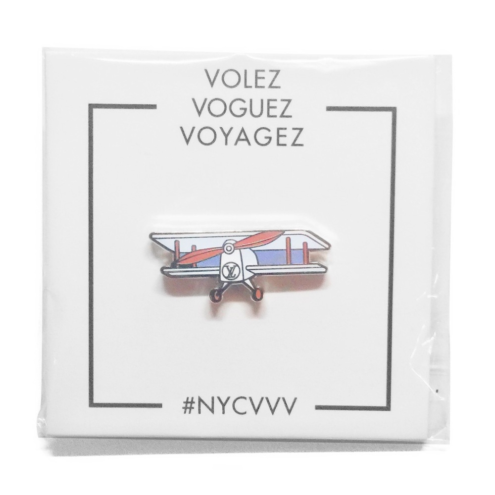 Louis Vuitton Plane Pin
