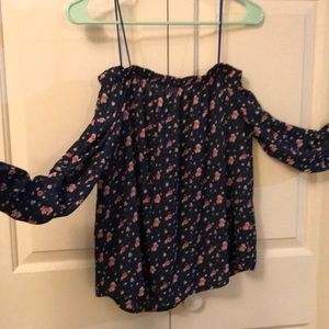 NWOT Off-the-shoulder long sleeve floral top