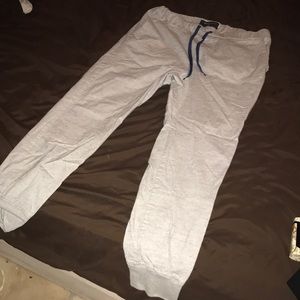 Men’s joggers