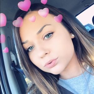 Meet your Posher, Sierra