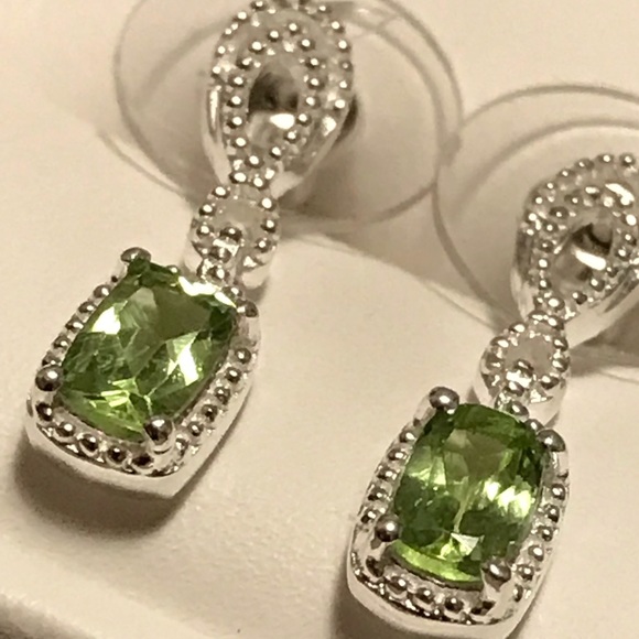 ‼️SOLD‼️  Hebei Peridot & Sterling Earrings - Picture 3 of 3