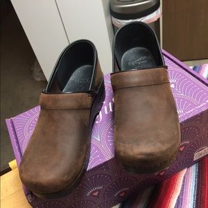 Dansko clogs in Size 41 (10 1/2 - 11) in US Size.