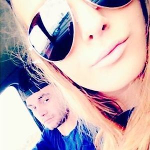 Meet your Posher, Laura n jacob