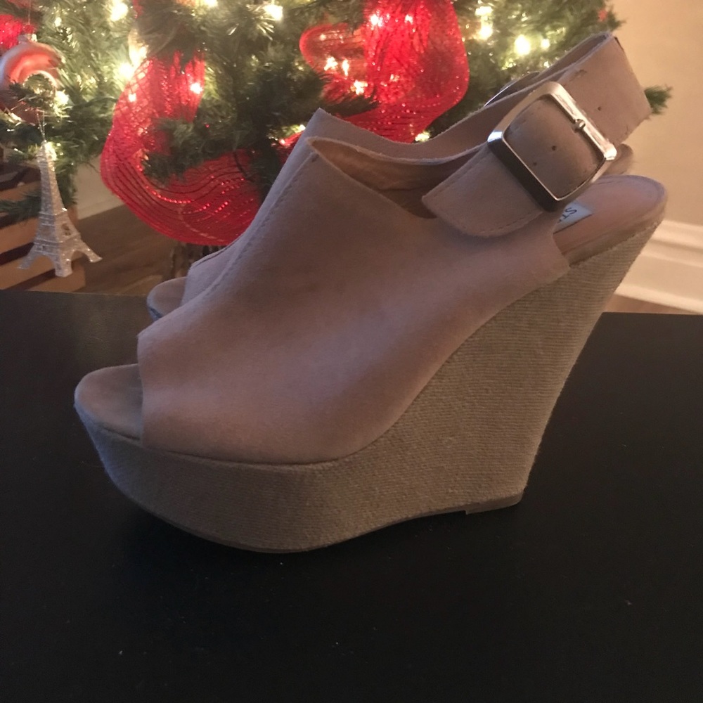 Steve Madden wedge sandals