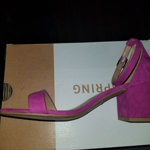 Fuchsia sandals