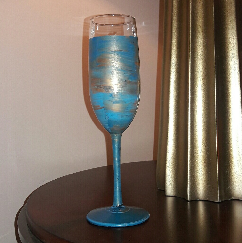 Custom champage and wine glasses
