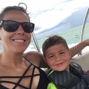 Meet your Posher, Casey