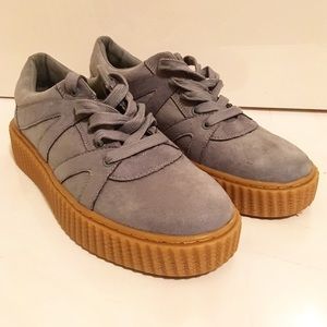 ✨NEW ARRIVAL✨Blue Suede Sneakers 👟