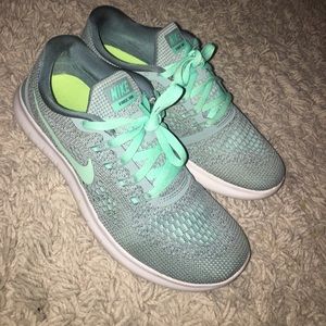 Women’s Nike Free Run