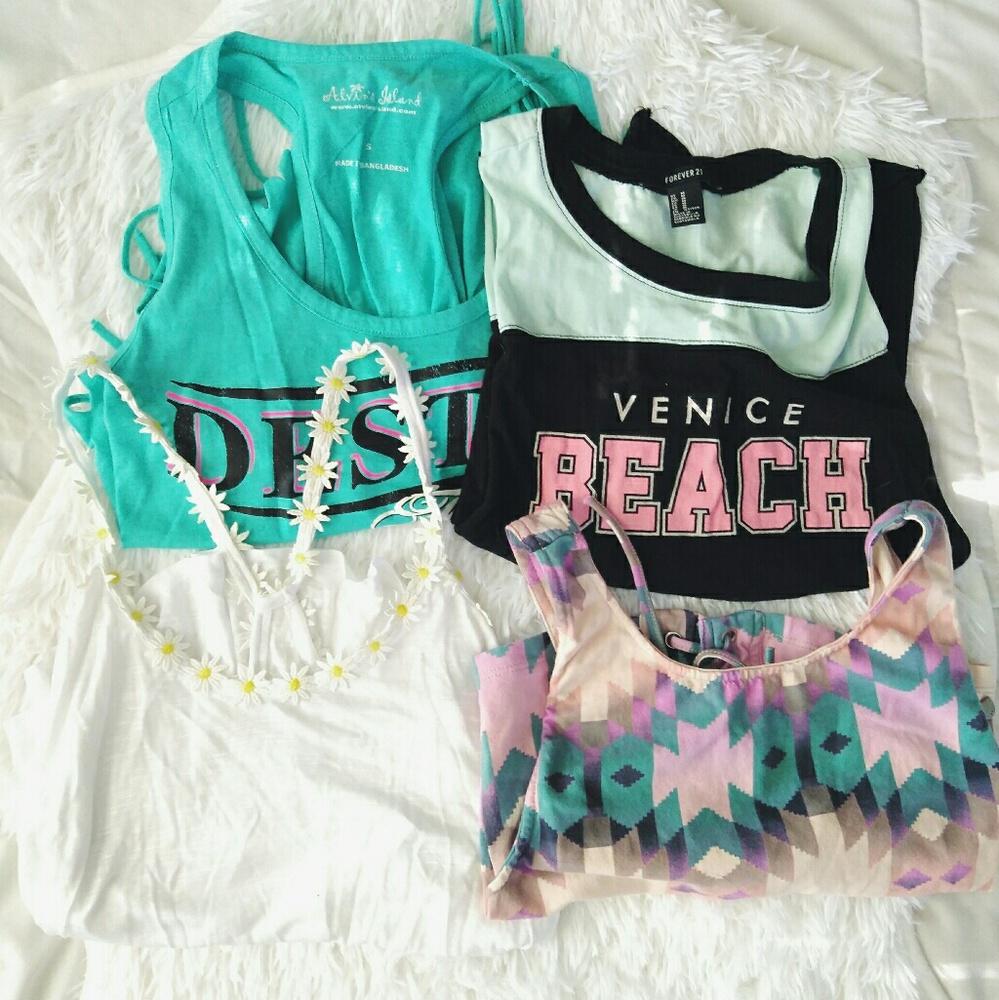 🚫SOLD🚫 BUNDLE// summer tank tops