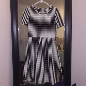 Lularoe Black & White Striped M Amelia
