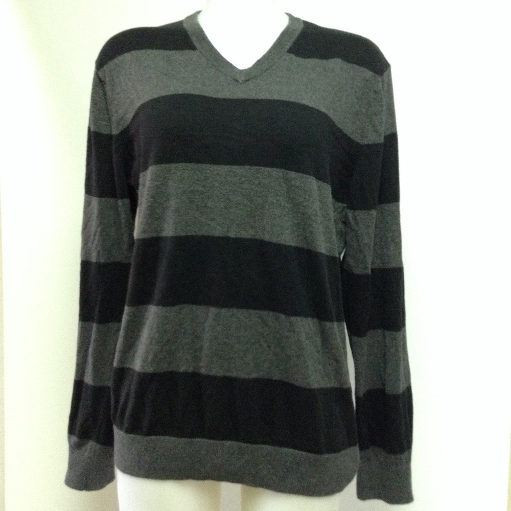 Old Navy V- Neck Sweater Striped Black&Gray  Large - Picture 7 of 8