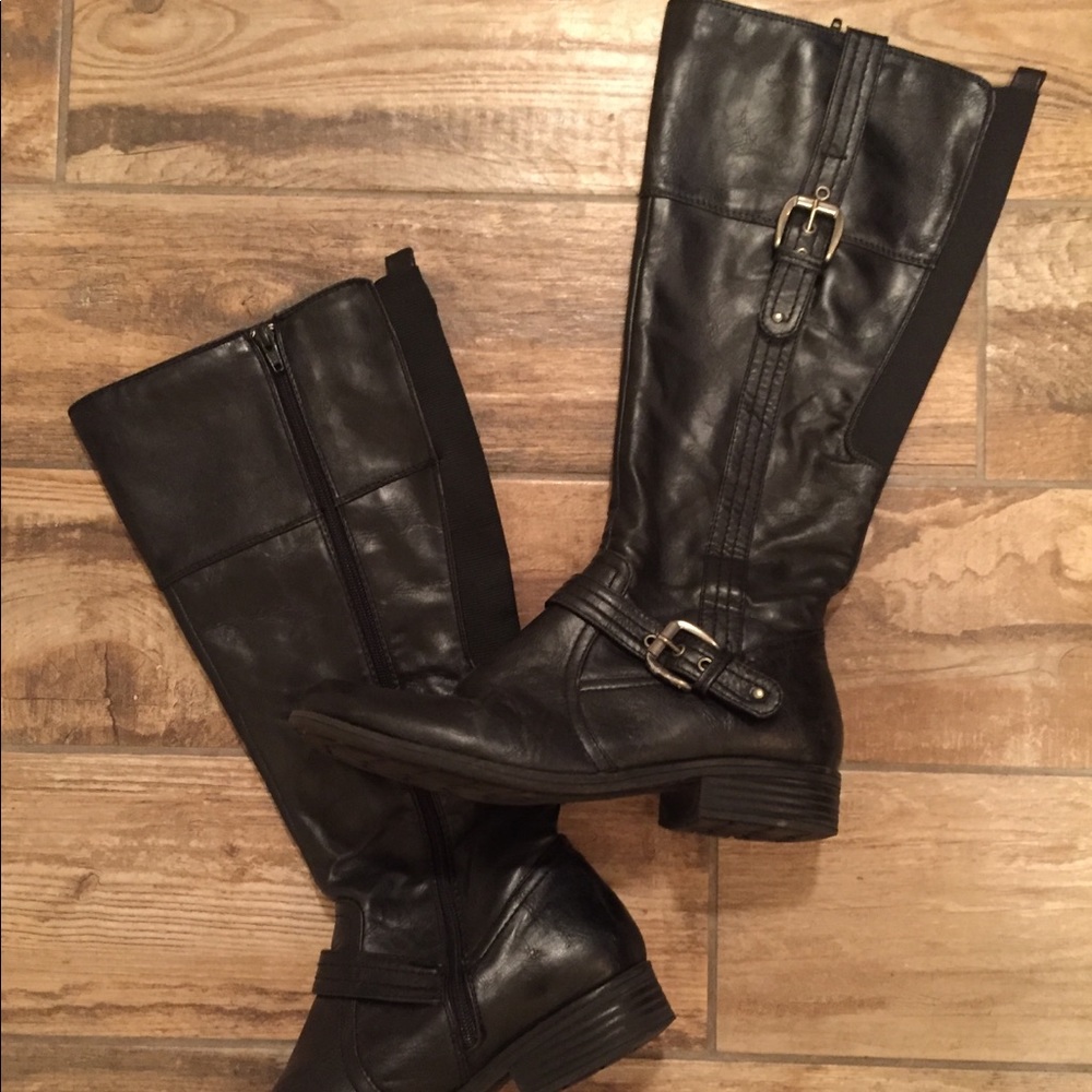 BearTraps black boots