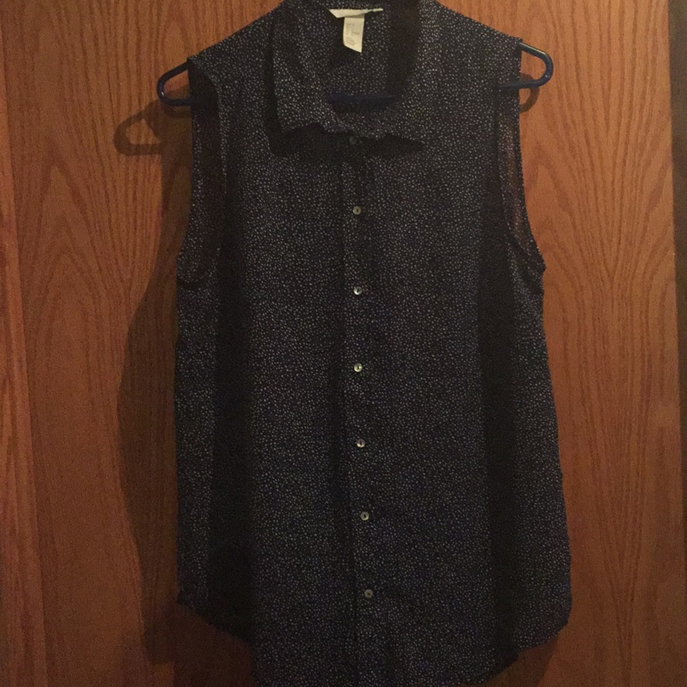 H&M Button Up Tank! - Picture 3 of 3