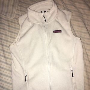 Vineyard vines white vest