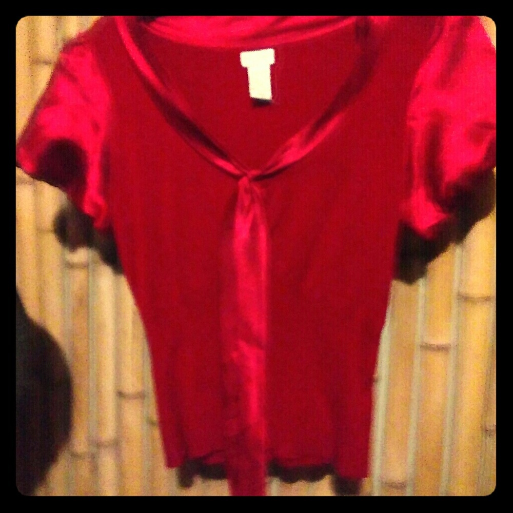 Red short sleeve shirt