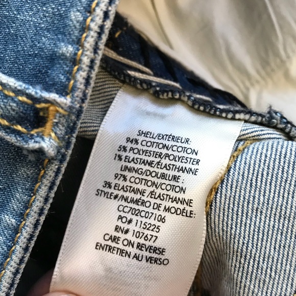 ALICE + OLIVIA Bryce Cropped Jeans - Picture 3 of 7