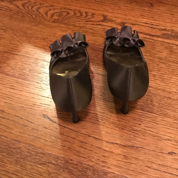 Women’s Stuart Weitzman Brown Dressy Heel - Picture 4 of 8