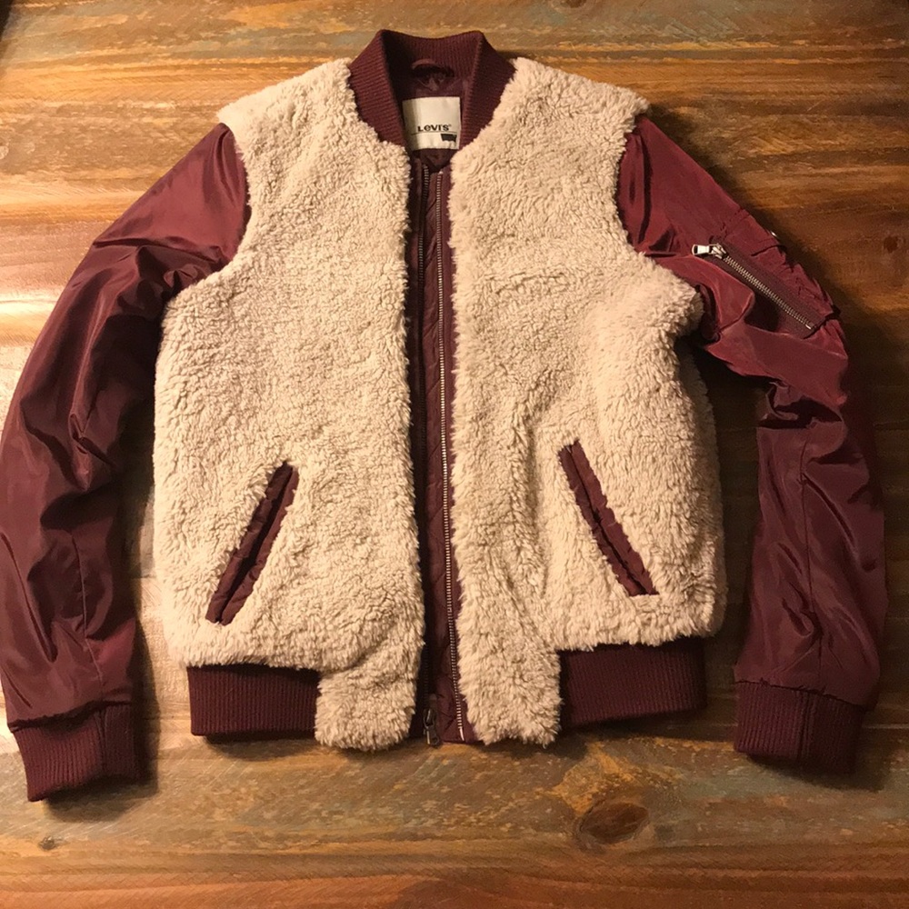 Levi’s women’s winter jacket size small