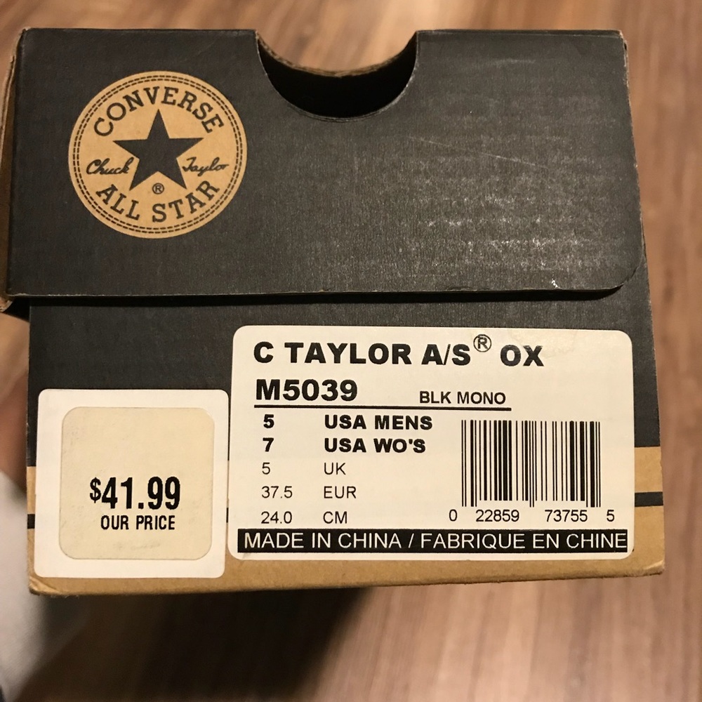Chuck Taylor Converse Low Top