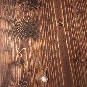 Cultured pearl necklace