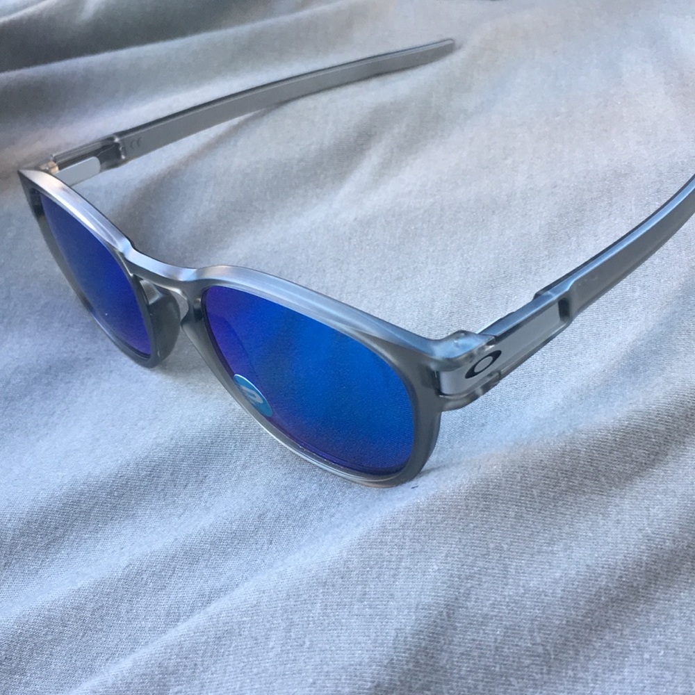 Grey Oakley latch polarized sunglasses
