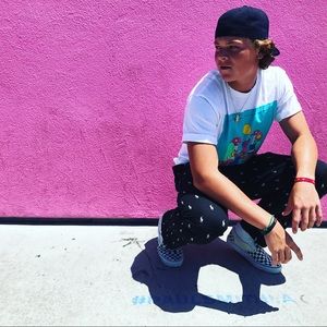 Meet your Posher, Ethan