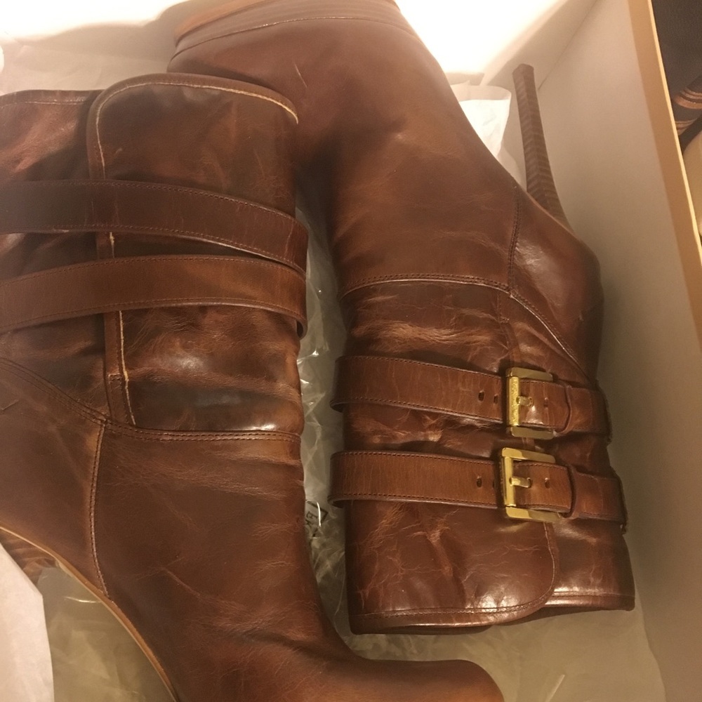 Michael Kors Boots Size 7 w/shearling