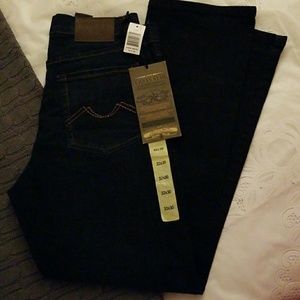NWT 32x30 Dark Wash Urban Star Straight Leg Jean