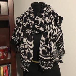 Vera Bradley Soft Fringe Scarf
