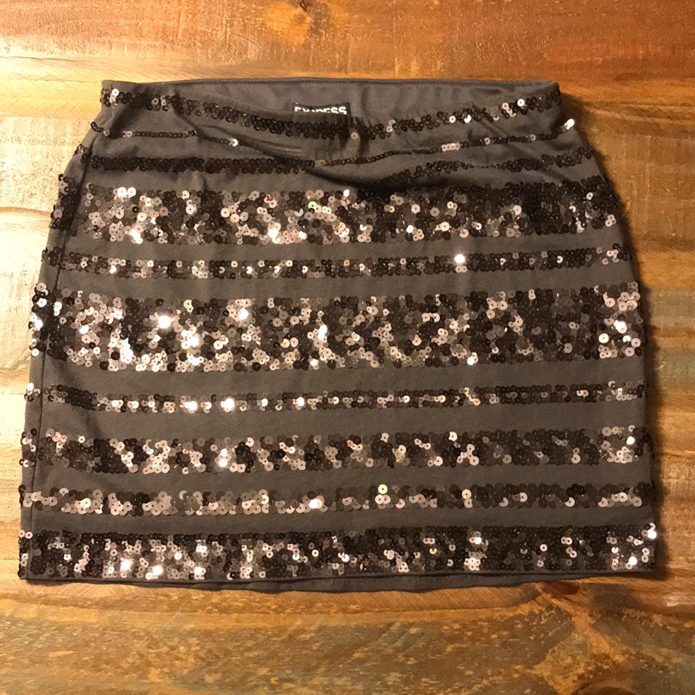 Size XS Express Sequin Skirt