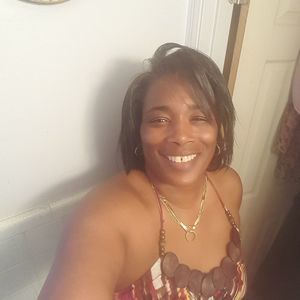 Meet your Posher, Detra