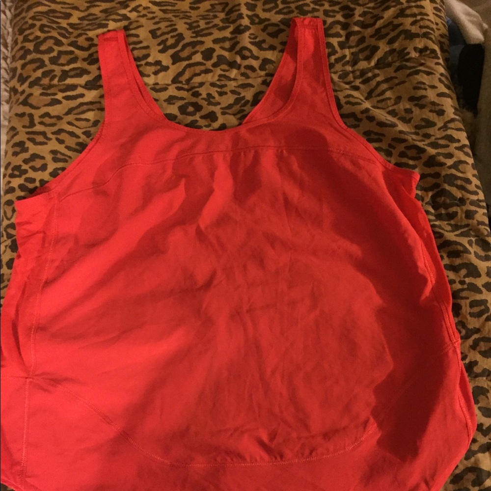 Lululemon tank
