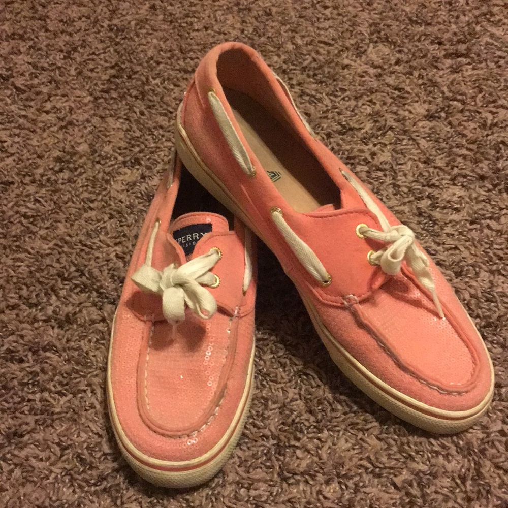 Women’s Sperry sneakers