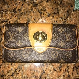 100% Authentic Louis Vuitton Boetie Wallet Clutch